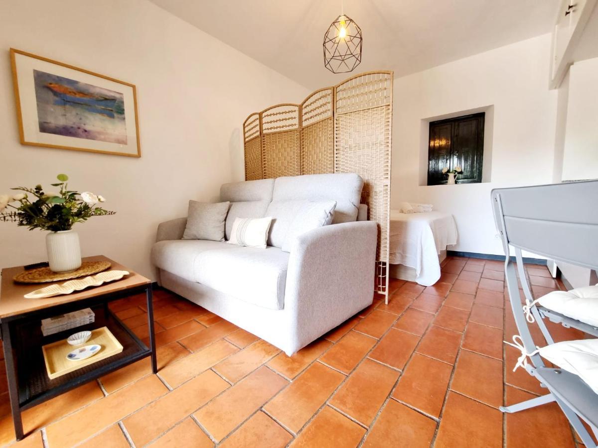 Apartamento Con Patio Sevillano Luaran gambar